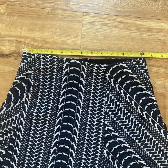 ZARA S Trafaluc Jacquard Skater Texture Pull On Geo Mini Skirt Black Stretch Y2K - Picture 8 of 10